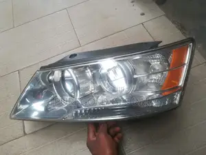 Hyundai Sonata 2009 to 2010 Headlamp