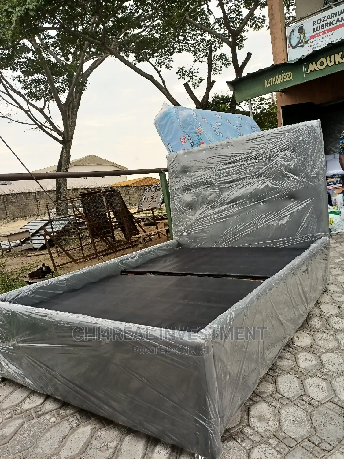 4.5 by 6 QUALITY LEATHER BEDFRAME