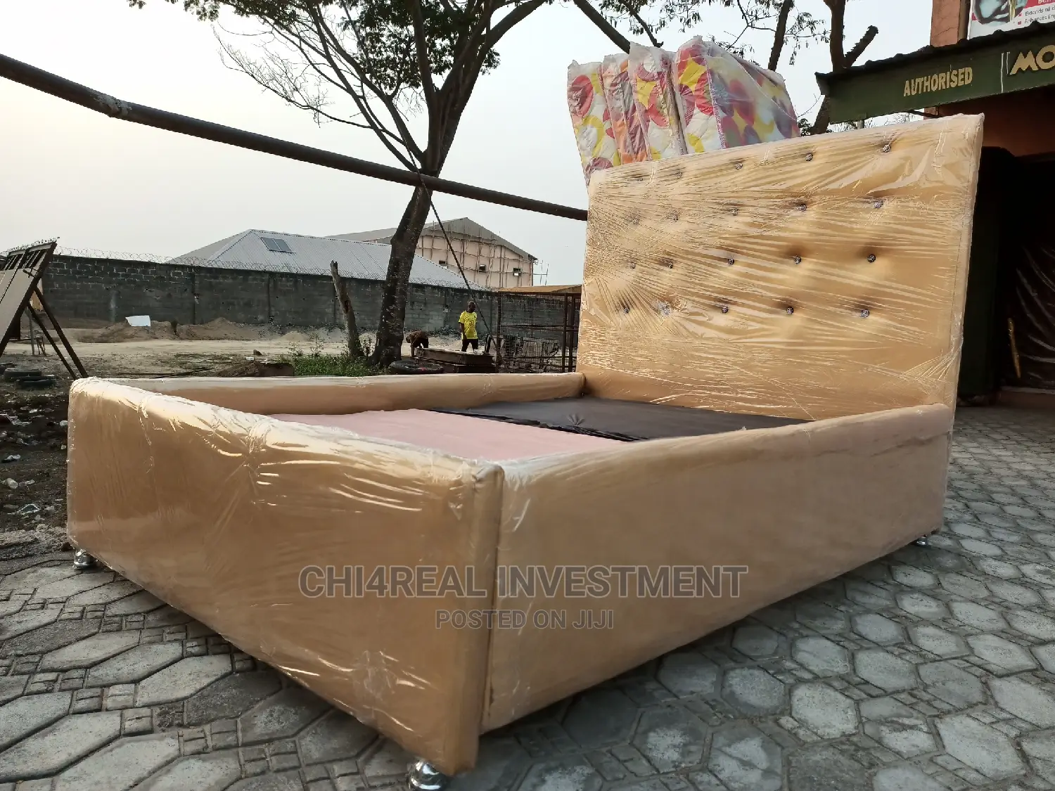 4.5 by 6 QUALITY LEATHER BEDFRAME.