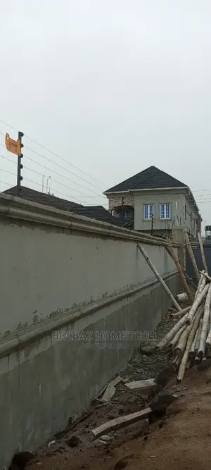 Electric Fence-Wire Installation