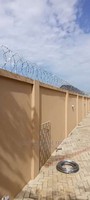 Razor Barb-Wire; Original Galvanized.