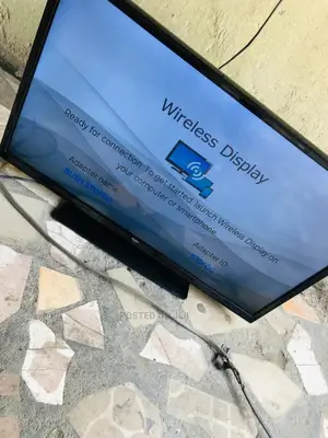 UK Used 32 Inches Bush Smart TV