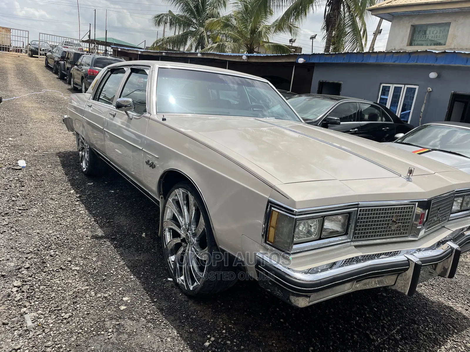 Oldsmobile 98 1980 White