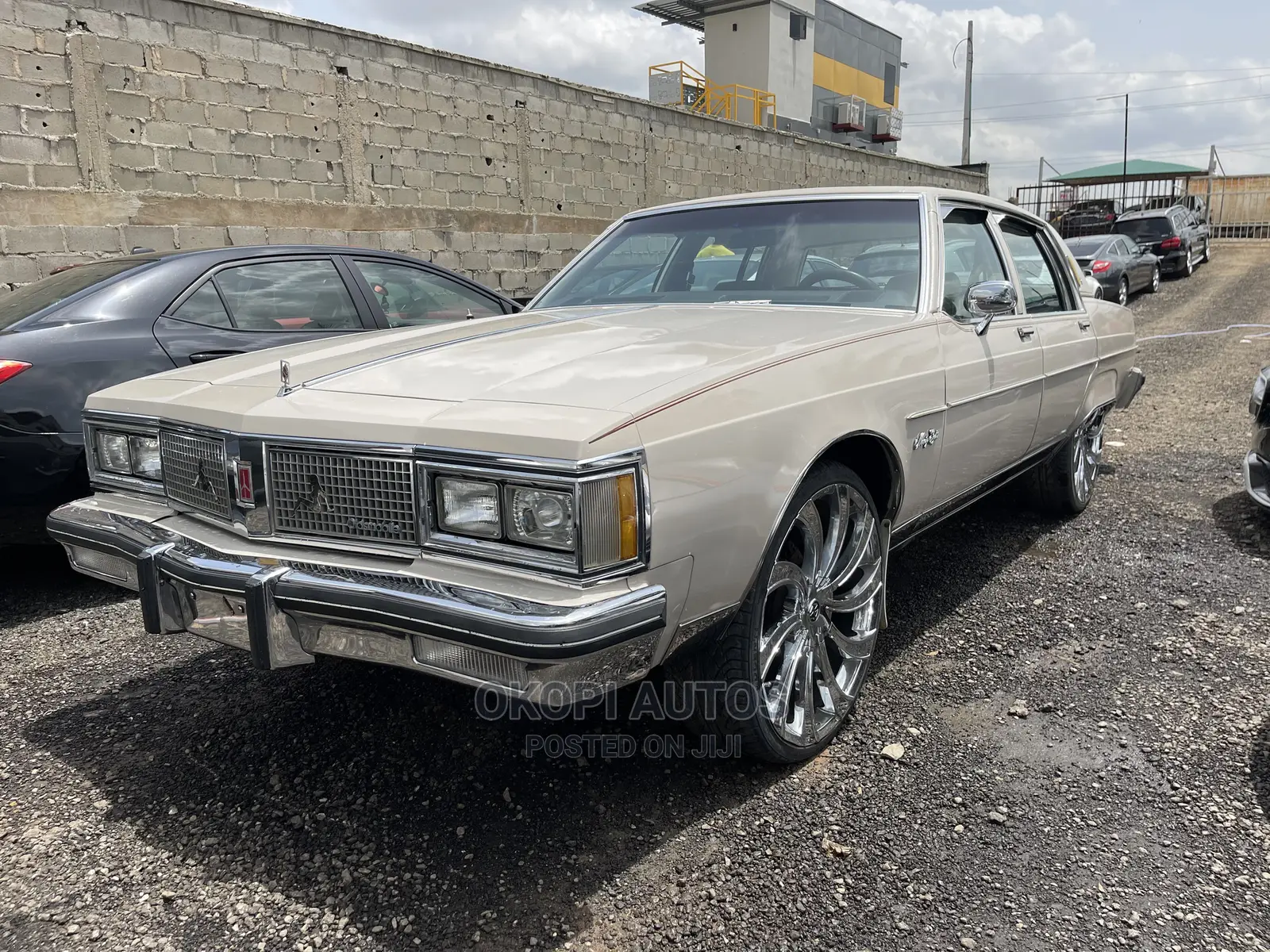 Oldsmobile 98 1980 White