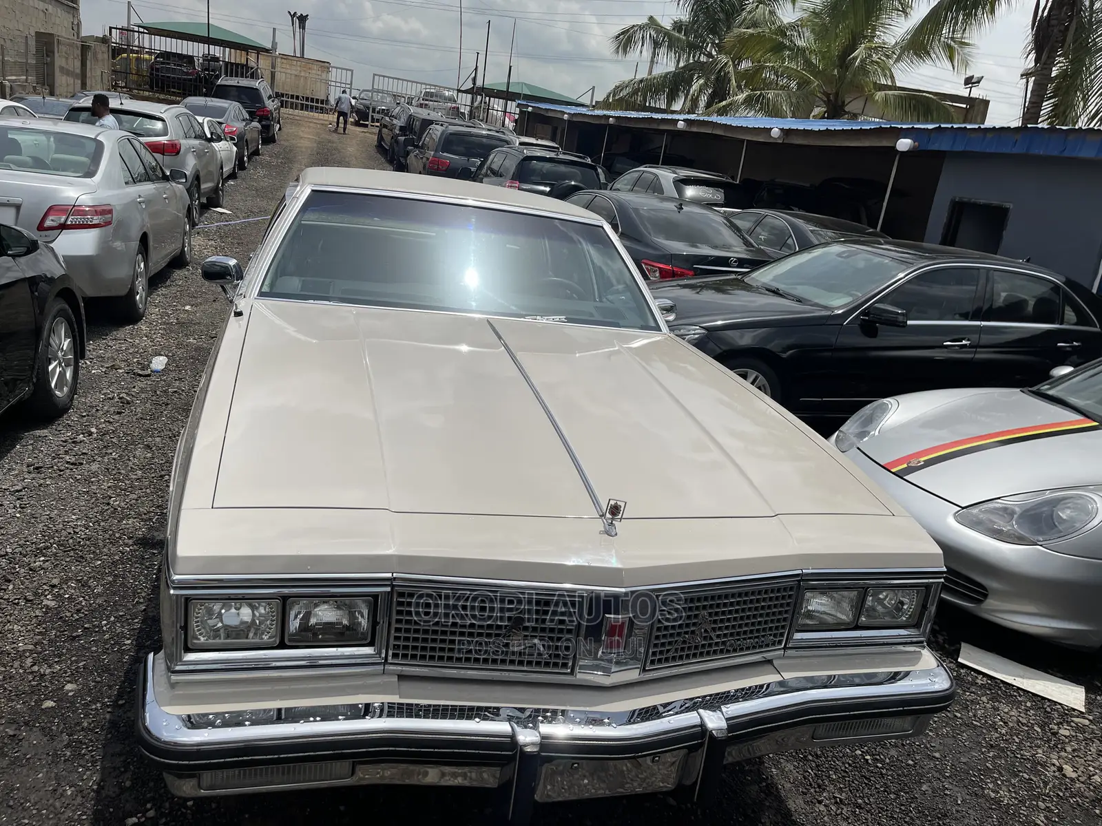 Oldsmobile 98 1980 White