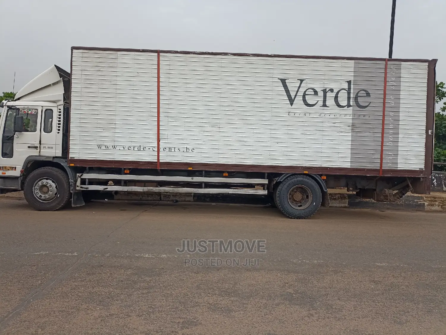 Hire Logistics Trucks Near Me