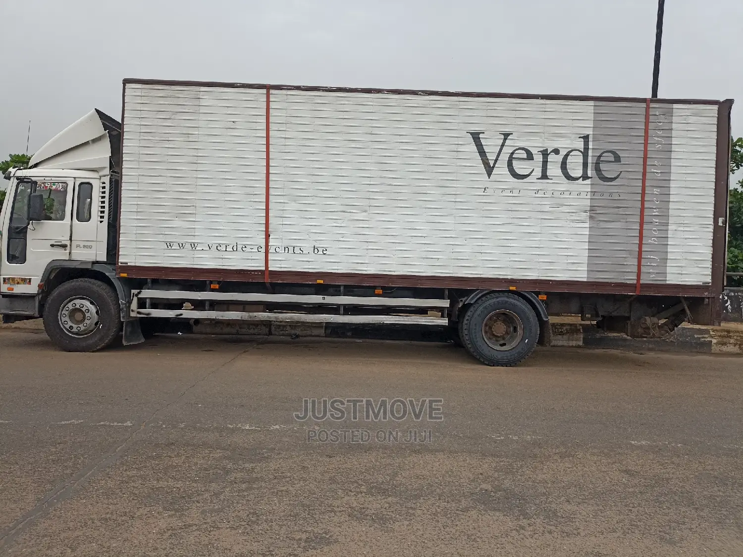 Hire Logistics Trucks Near Me