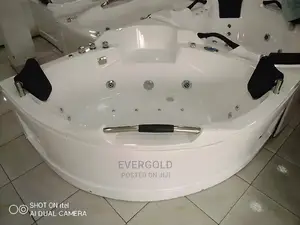 150×150 Double Jacuzzi Available