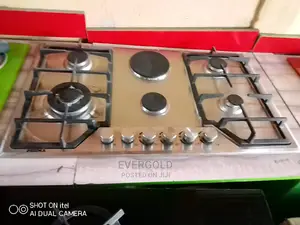 4 Gas and 2 Electric Cooker Hob