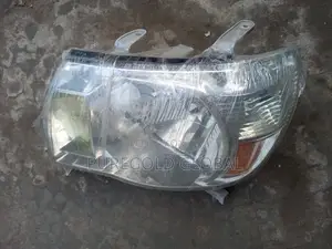 Toyota Tacoma Headlamp 2005 Model