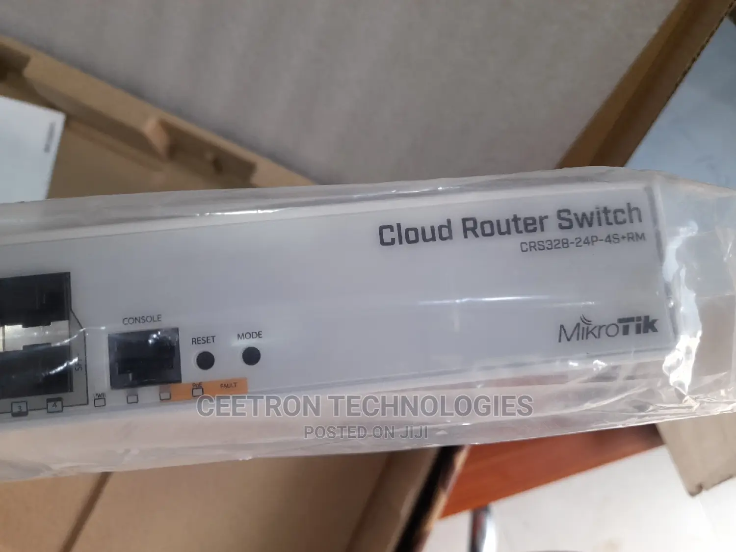 Crs328-24p-4s+Rm Cloud Router Switch With Routeros L5