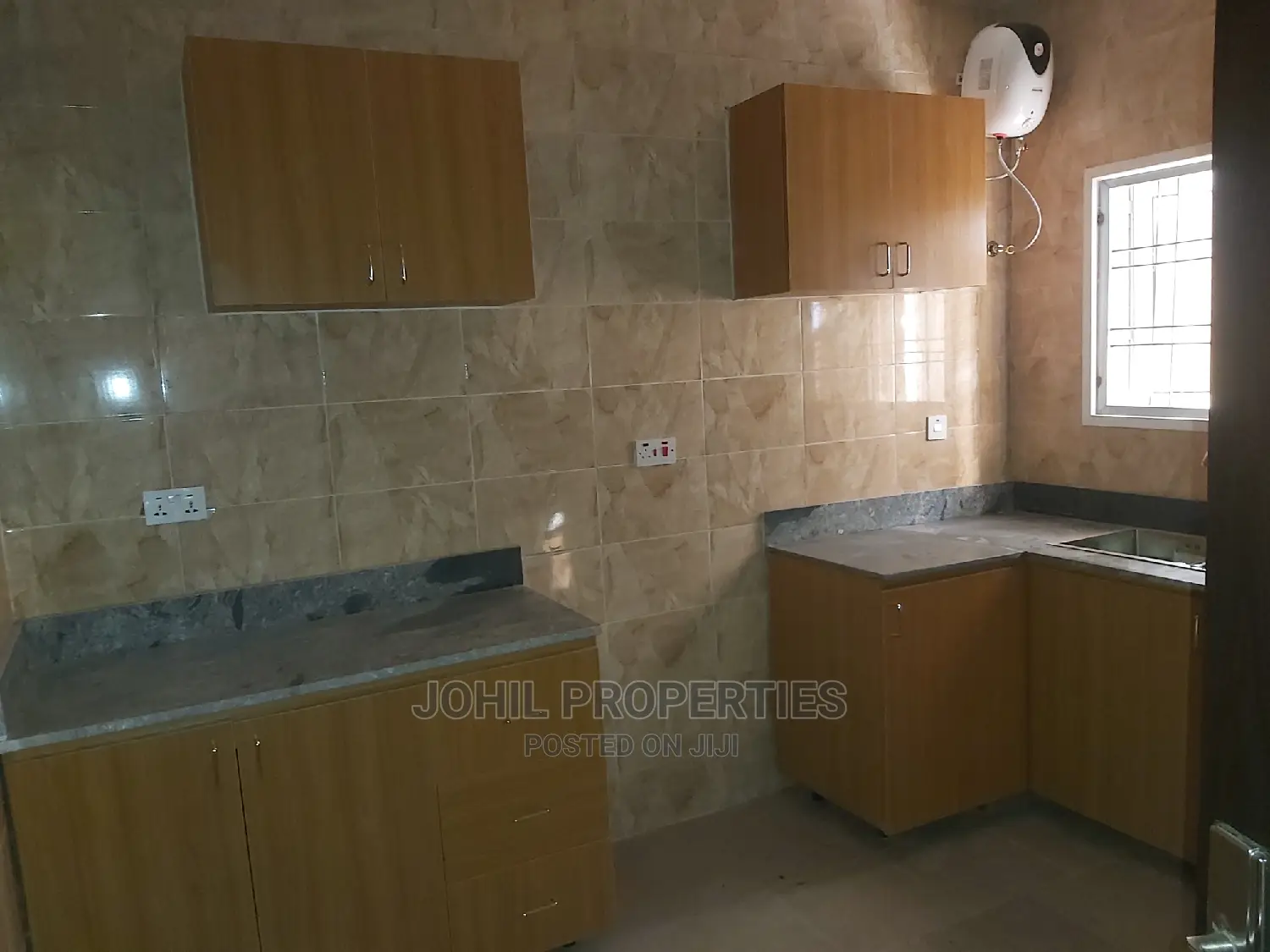4bdrm Townhouse / Terrace in Asokoro for rent