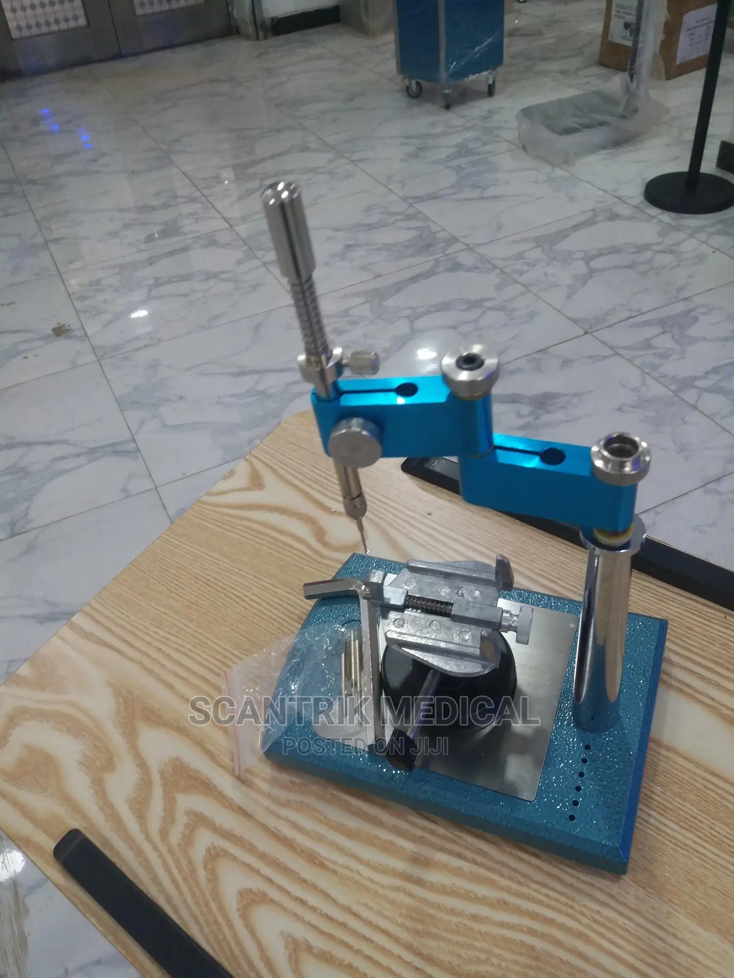 Dental Lab Parallel Surveyor Visualizer Model