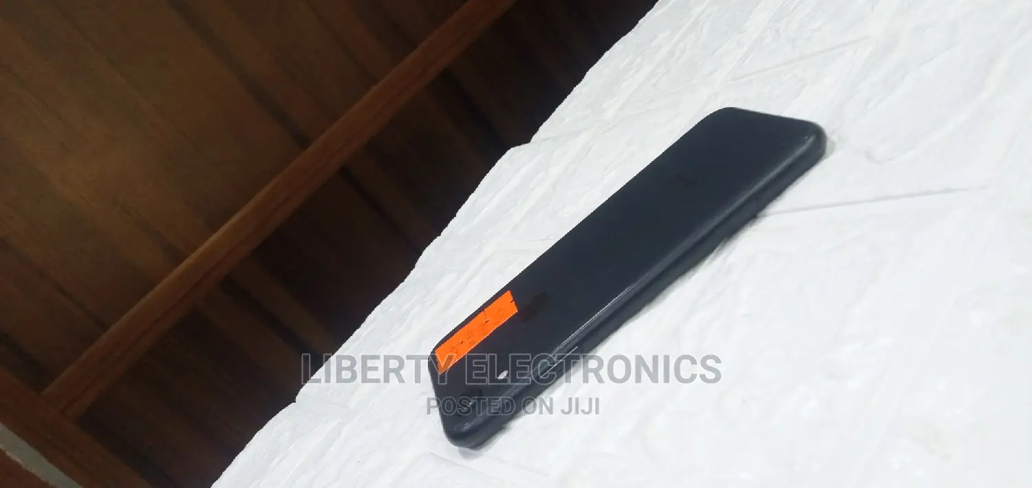Apple iPhone XR 64 GB Black