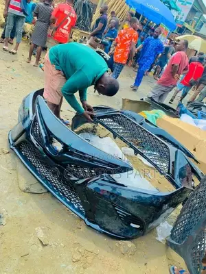 Complete Front Bumper Toyota Camry 2018 SE