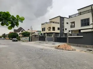 5bdrm Duplex in Apple Junction for sale