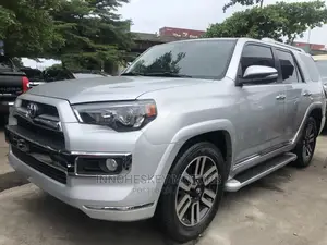Toyota 4-Runner SR5 Premium 4dr SUV 4WD (4.0L 6cyl 5A) 2014 Silver