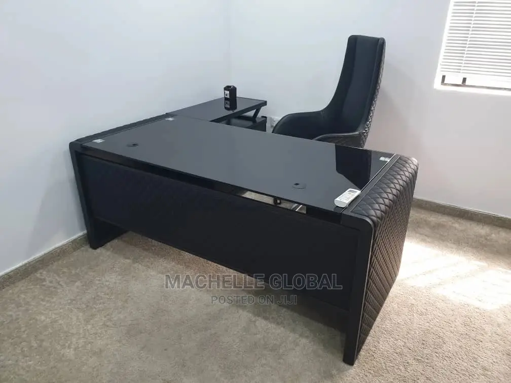 High Quality Table