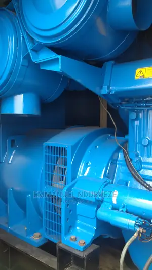 350kva U.K Used 2800series Perkins Soundproof Generator