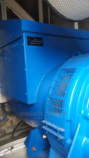350kva U.K Used 2800series Perkins Soundproof Generator