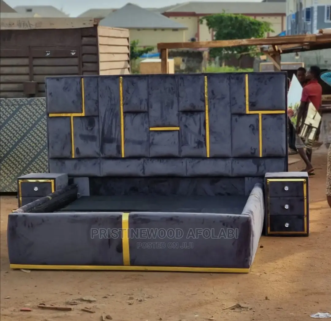 Pristine Wood Design Bedframe