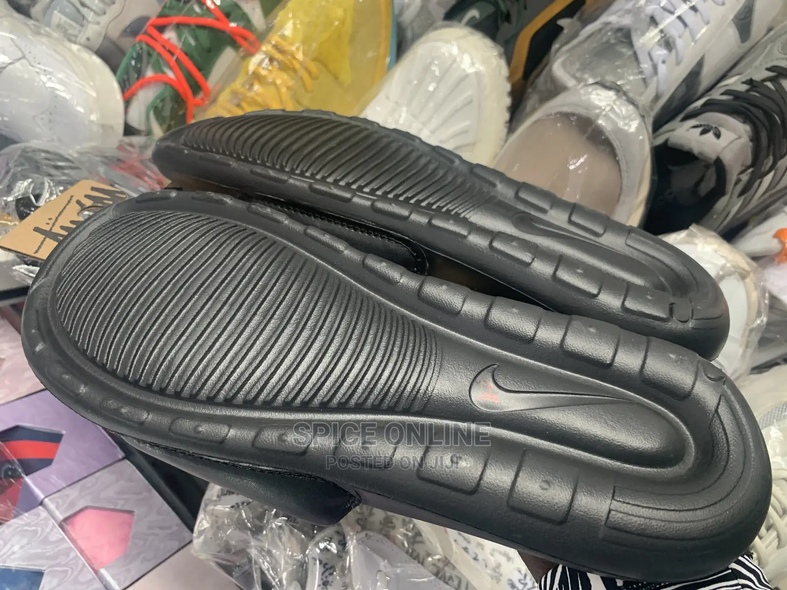 MP: Nike Unisex Slides