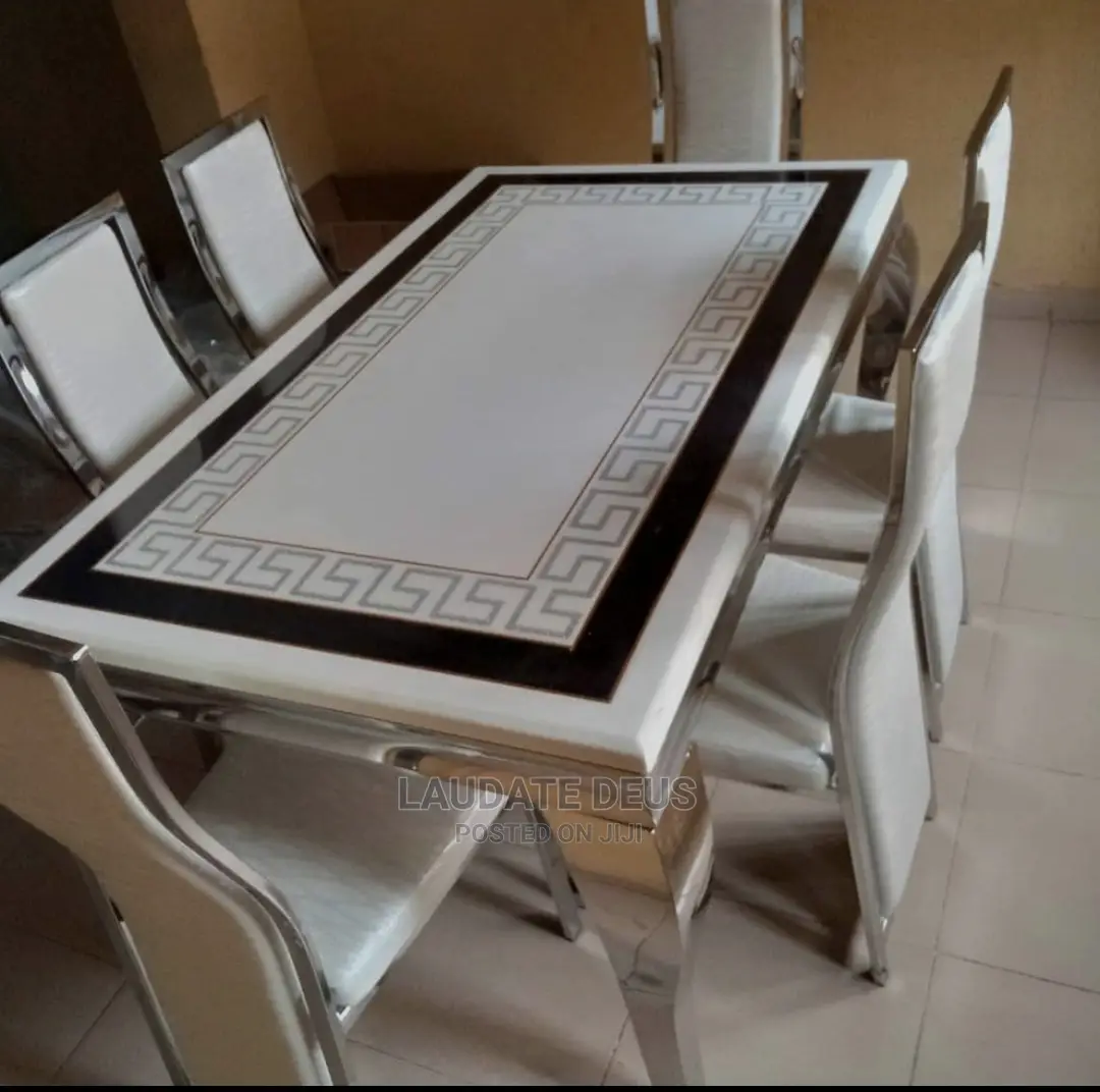 Imported Marble Dining Table With 6 Seaters