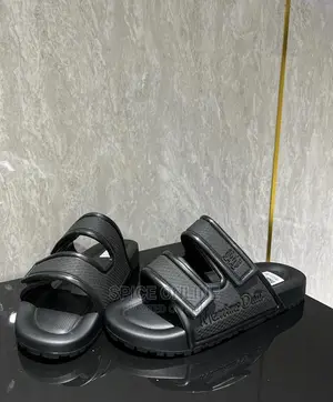 MP: Massimo Dutti Slippers