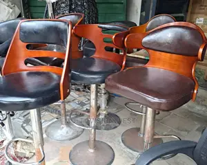 Bar Chairs With Wooden Back