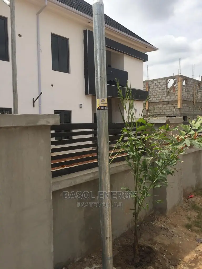 All-in-One 60 Watts Solar Street Light