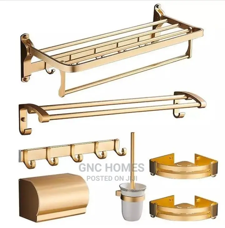 Complete Gold Accessories With Brush 🪥