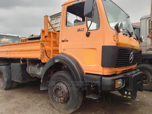 Mercedes Atego Tipper Yellow 1998
