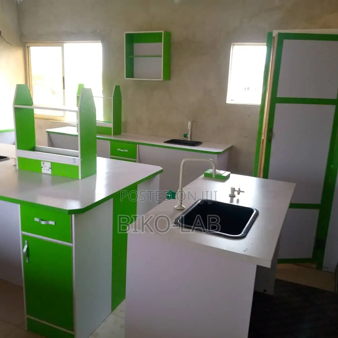 Standard School Laboratory