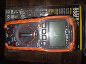 Klein Tools Digital Multimeter Auto Ranging Trms Ac/Dc Volta
