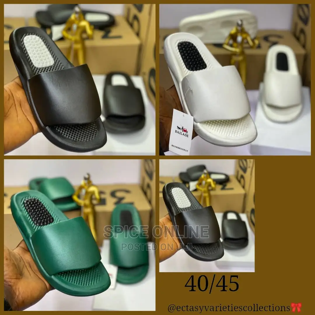 VIP: Interior Comfy Crocs