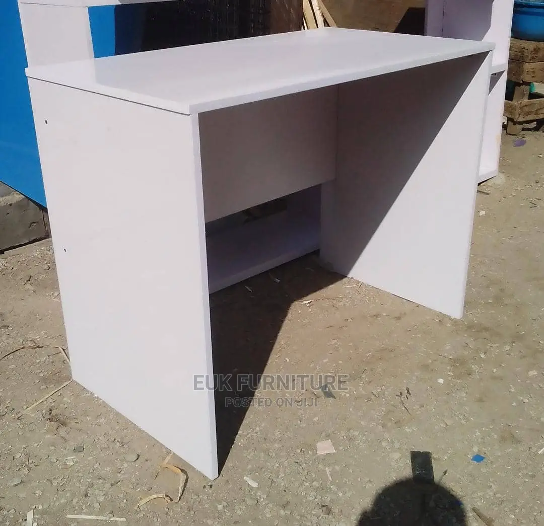 Unique 3 and Half Ft Table