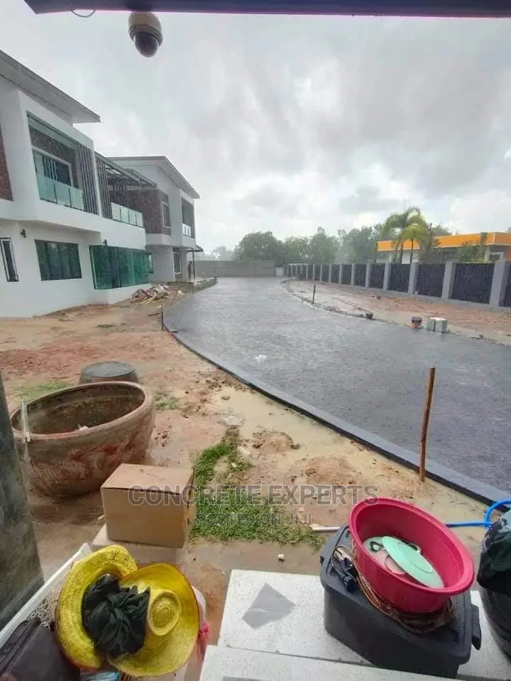 Con Concrete Stamped Floor