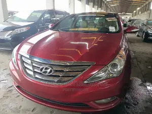 Hyundai Sonata 2013 Red