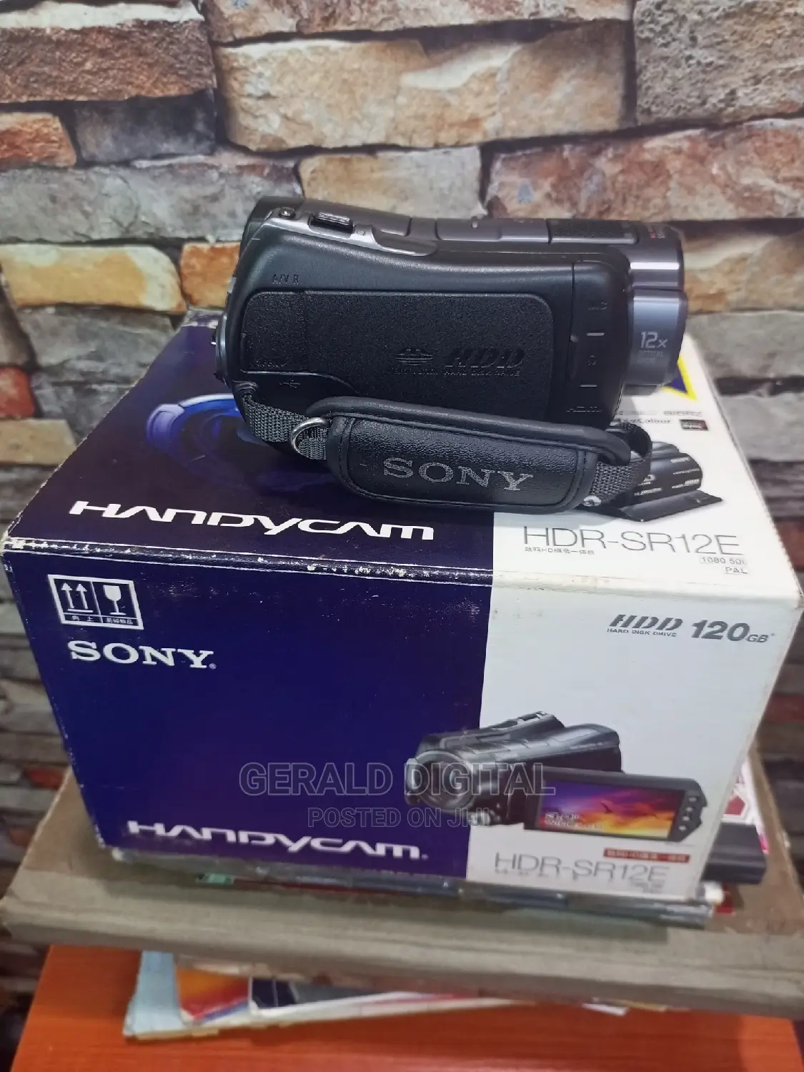 This Is Sony Video Handycam HDR-Sr12 Very Clean Sharp Camera