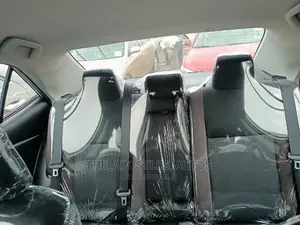 Toyota Corolla 2017 Silver