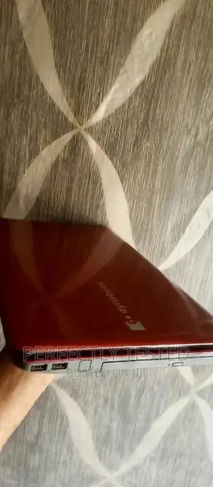 Laptop Toshiba Satellite L750 4GB Intel Core i3 HDD 250GB