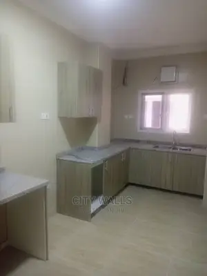2bdrm Block of Flats in Osapa london for rent