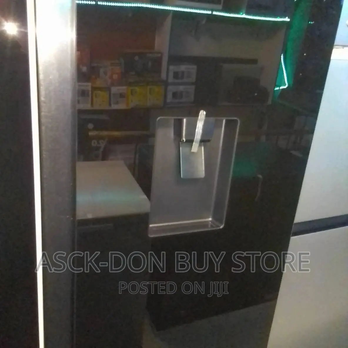 514liters Hisense Side by Side Refrigerator With Dispenser