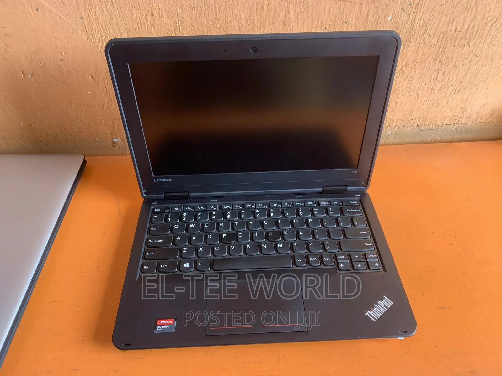 Laptop Lenovo ThinkPad 11e 4GB Intel Celeron SSD 128GB