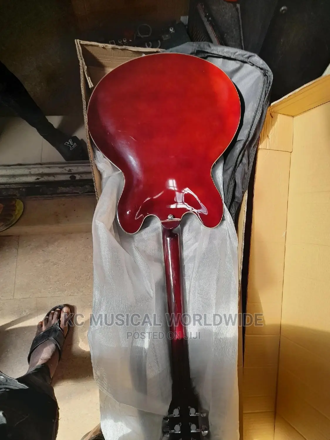 Quality Jaz Guitar
