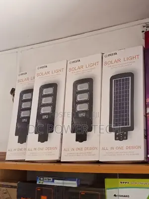90 Watts Solar Street Lights With Remote Control
