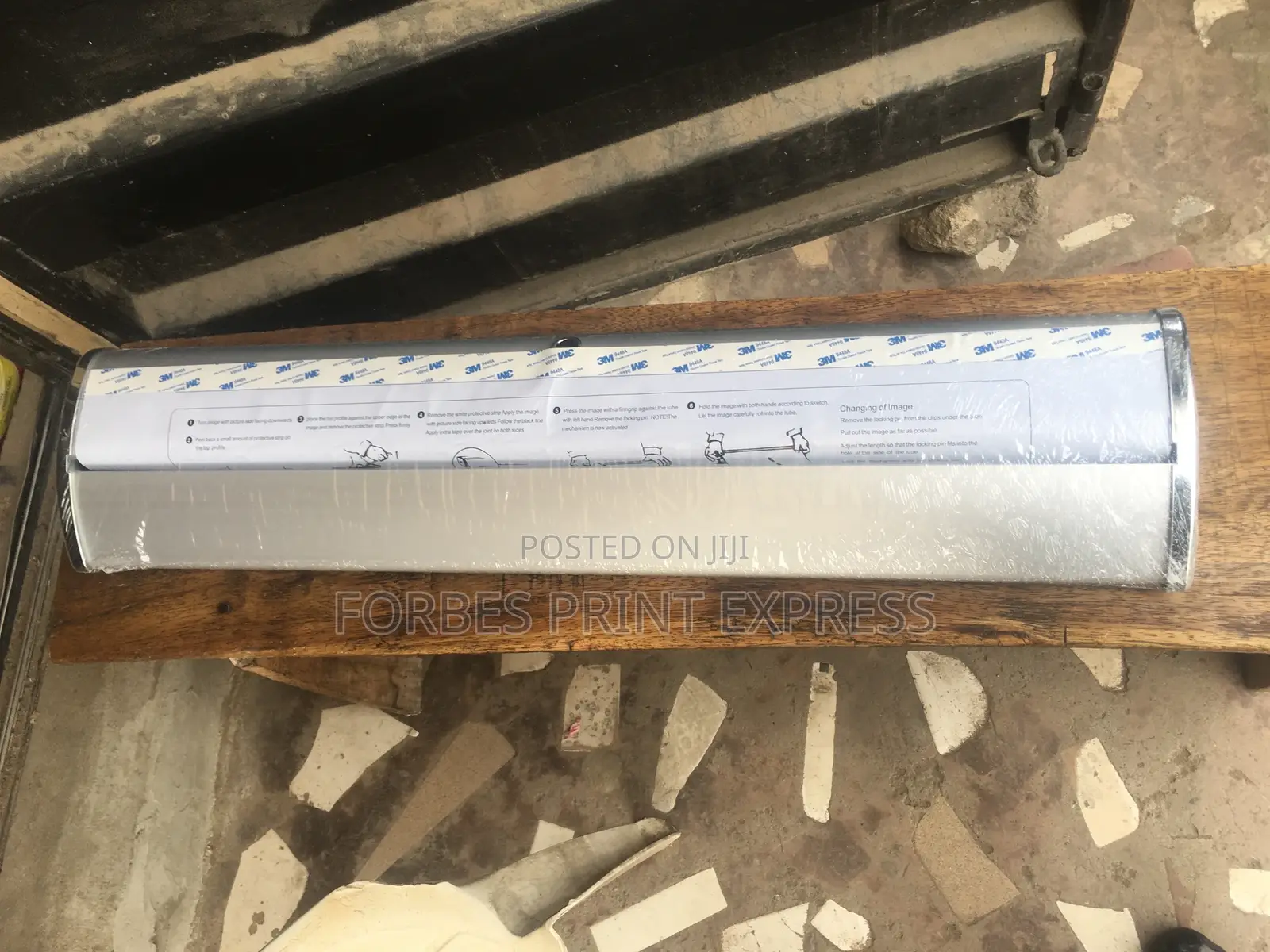 Roll Up Banner Stand