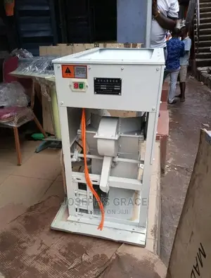 (1 Ton) Rice Destoner Machine.