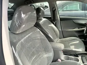 Toyota Corolla 2010 Silver