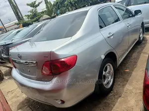 Toyota Corolla 2010 Silver